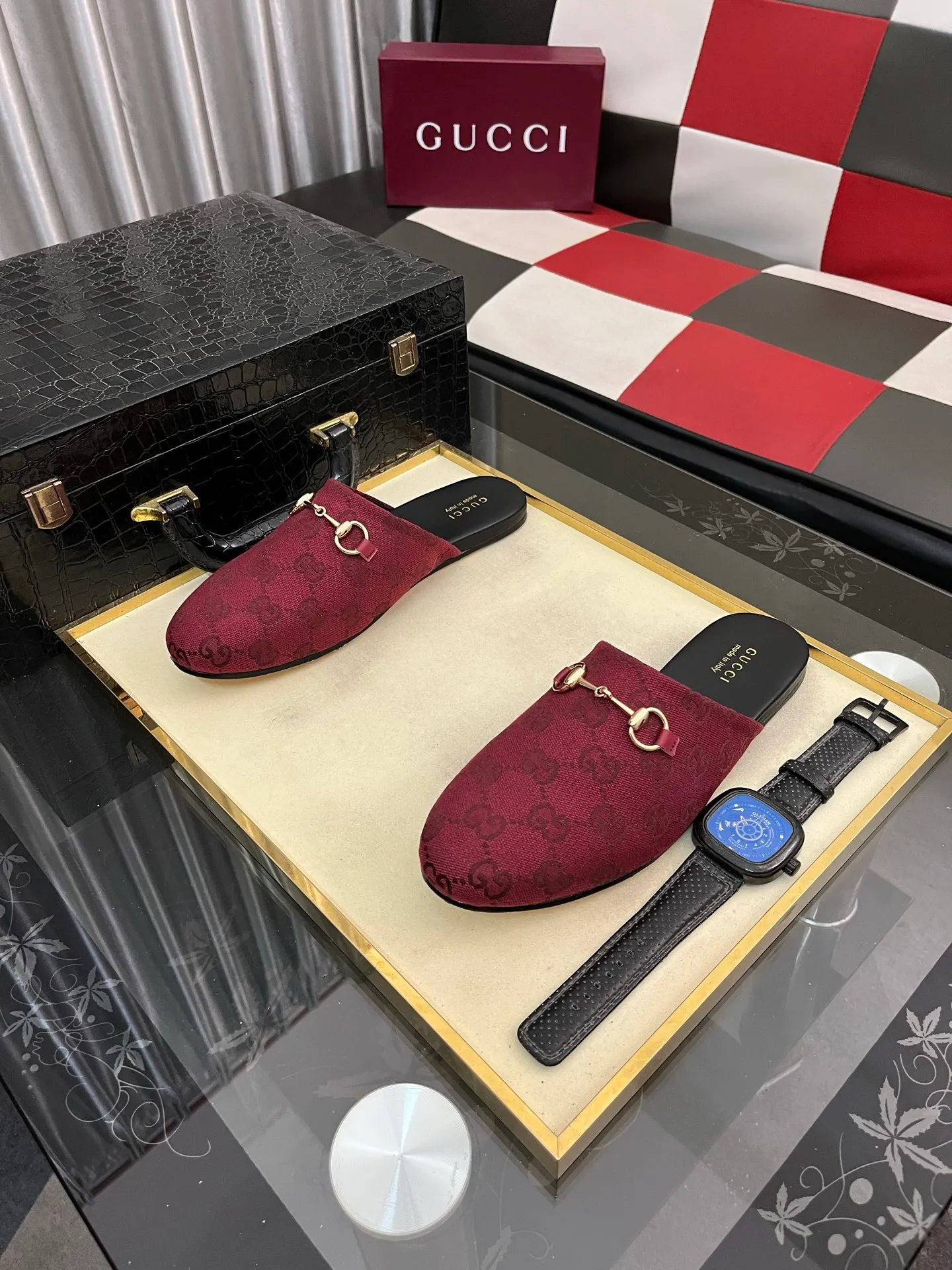 Men's shoes 💰480⌚️⌚️[Gucci] 2024 new season half-slip men's shoes, made of Italian imported first-layer frosted cowhide➕sheepskin lining, original hardware buckle, original combination wear-resistant outsole, real shot 🎬 Very comfortable on the feet, size 36-44